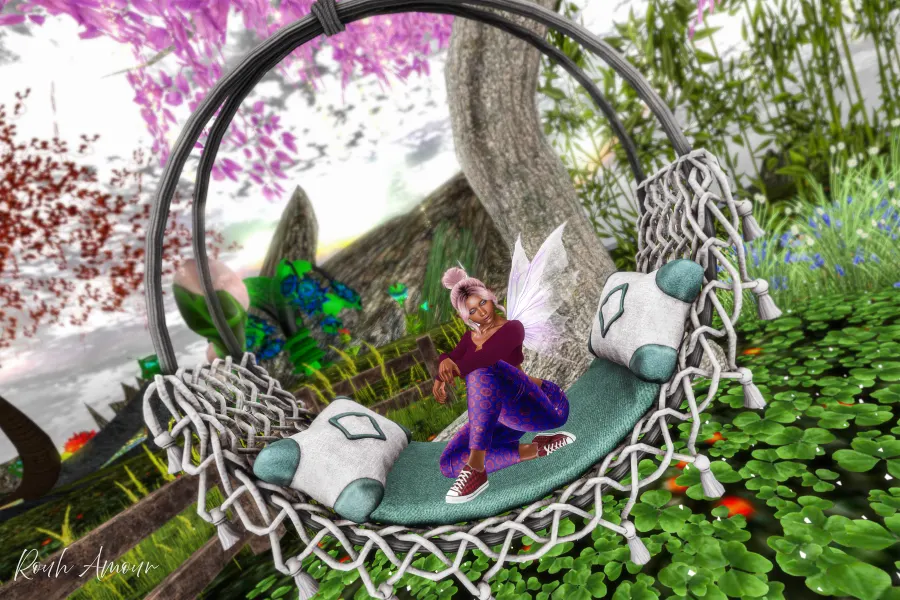 Second Life shot by Rouh Amour